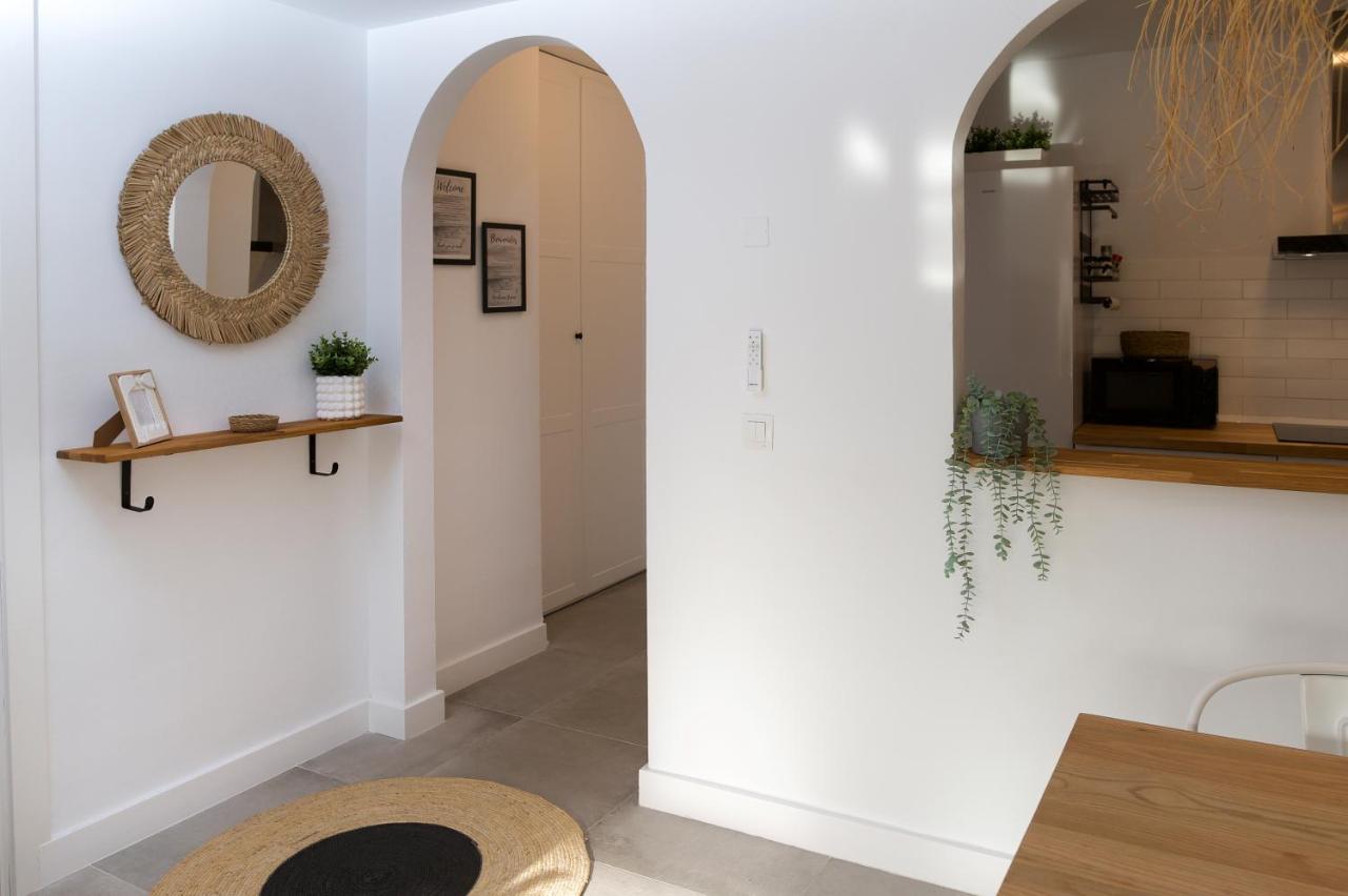 Surf Apartment - Wifi - Parking - Swimming Pool - Patio - Garden Tarifa Bagian luar foto